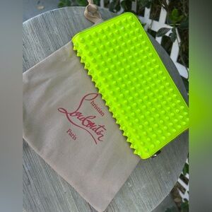 AUTHENTIC CHRISTIAN LOUBOUTIN NEON GREEN WALLET